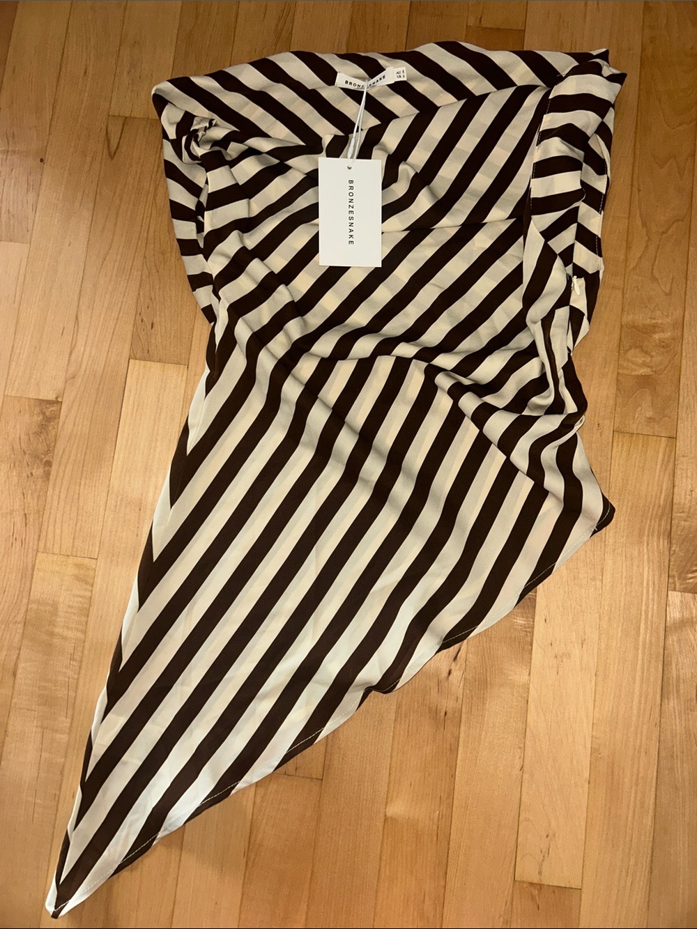 BRONZE SNAKE Inessa striped off the shoulder asymmetric top - Picture 2 of 4
